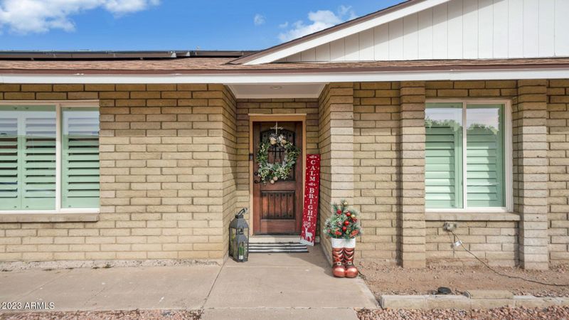 216 E Keogh Dr, Phoenix, AZ 85022