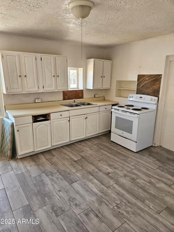 216 Myers Blvd, Eloy, AZ 85131