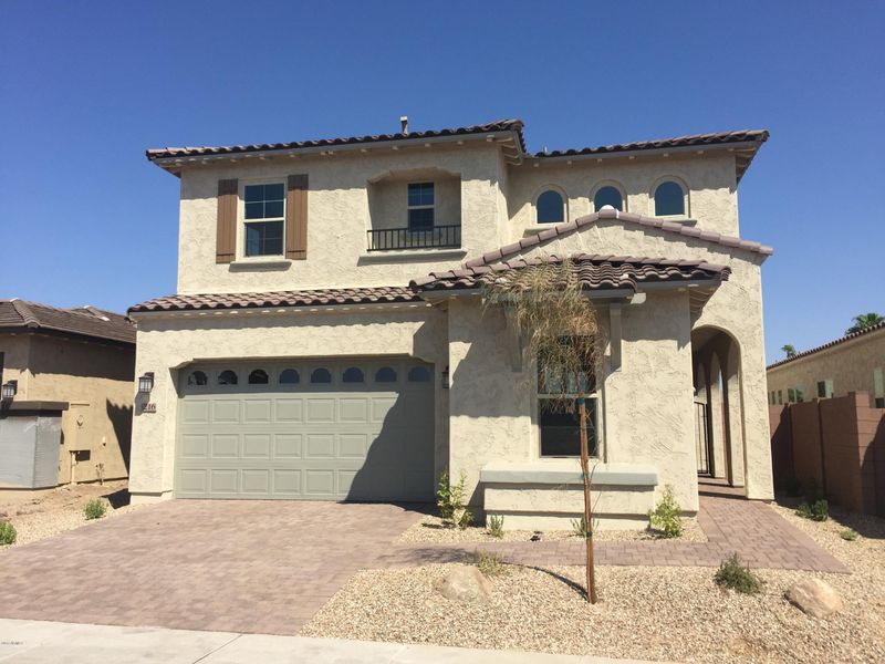 216 W Fellars Dr, Phoenix, AZ 85023