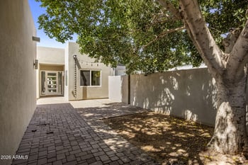 216 Winged Foot Rd, Phoenix, AZ 85023