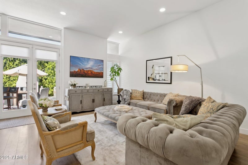 216 Winged Foot Rd, Phoenix, AZ 85023
