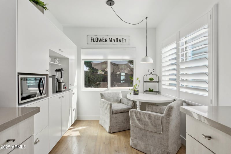 216 Winged Foot Rd, Phoenix, AZ 85023