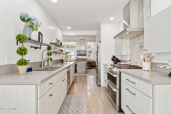 216 Winged Foot Rd, Phoenix, AZ 85023
