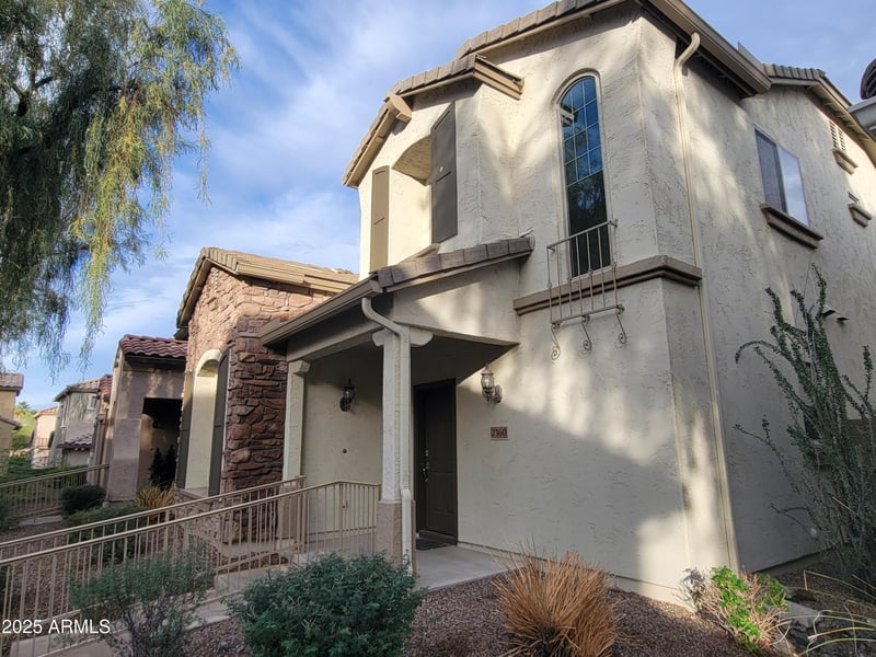 2160 Barwick Dr, Phoenix, AZ 85085