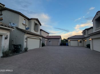 2160 Barwick Dr, Phoenix, AZ 85085