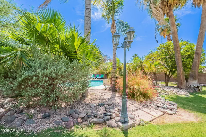 2160 Kenwood St, Mesa, AZ 85213