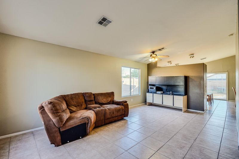 21609 N 32nd Dr, Phoenix, AZ 85027