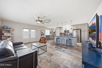 2161 Middlecoff Dr, Mesa, AZ 85215