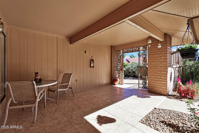 21610 Sunglow Dr, Sun City West, AZ 85375