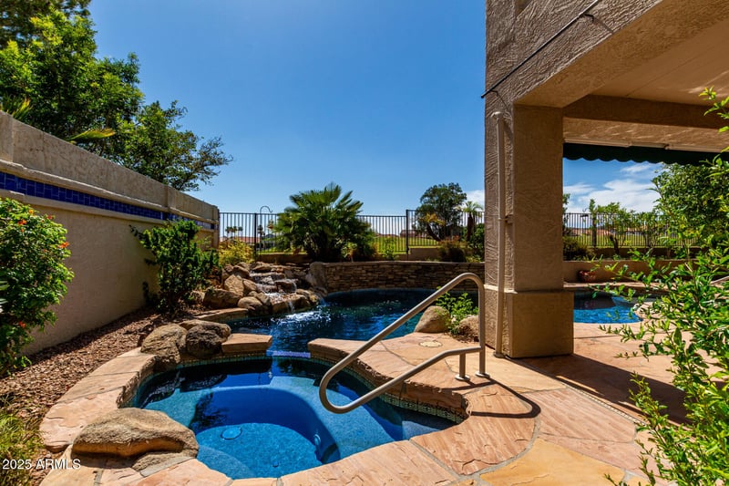 21614 59th Ln, Glendale, AZ 85308