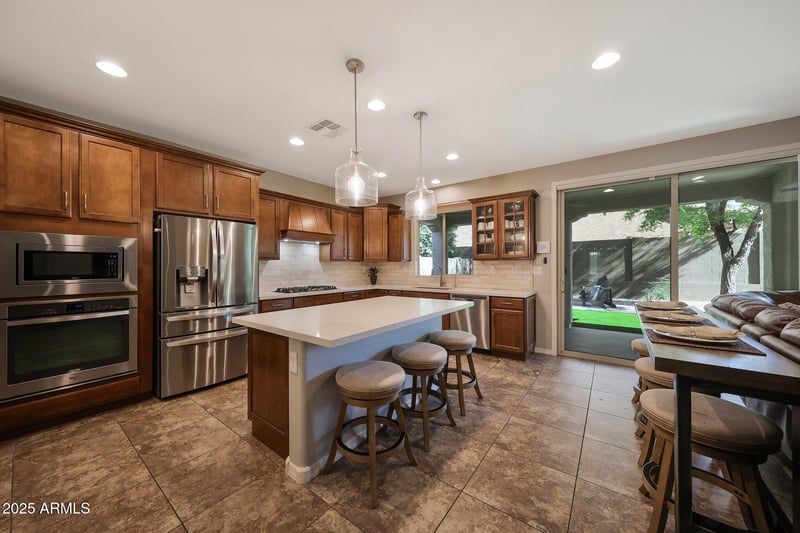 21619 36th St, Phoenix, AZ 85050