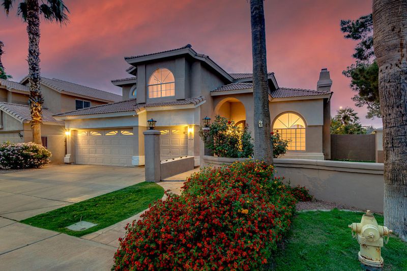 2162 E Beachcomber Dr, Gilbert, AZ 85234