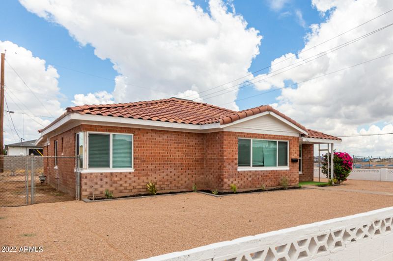 2162 E Violet Dr, Phoenix, AZ 85040