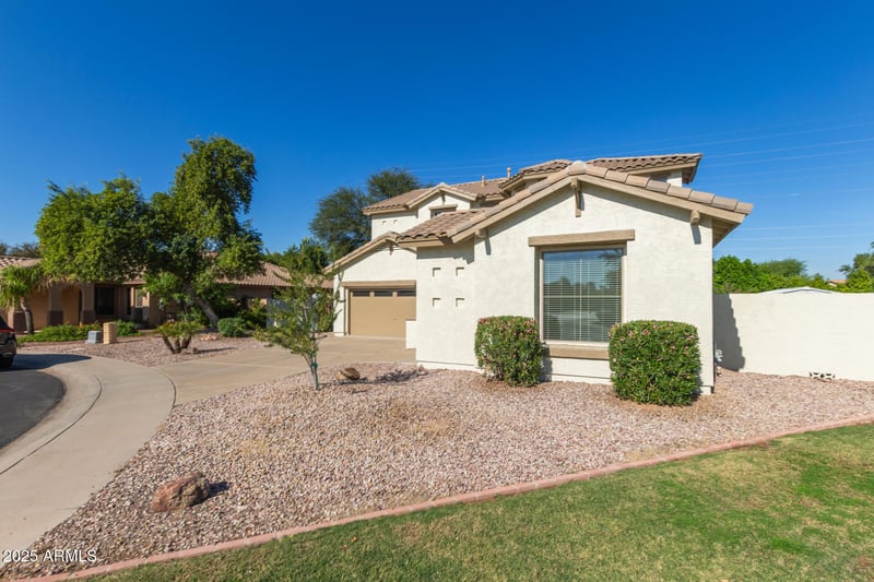 2162 Yellowstone Pl, Chandler, AZ 85249