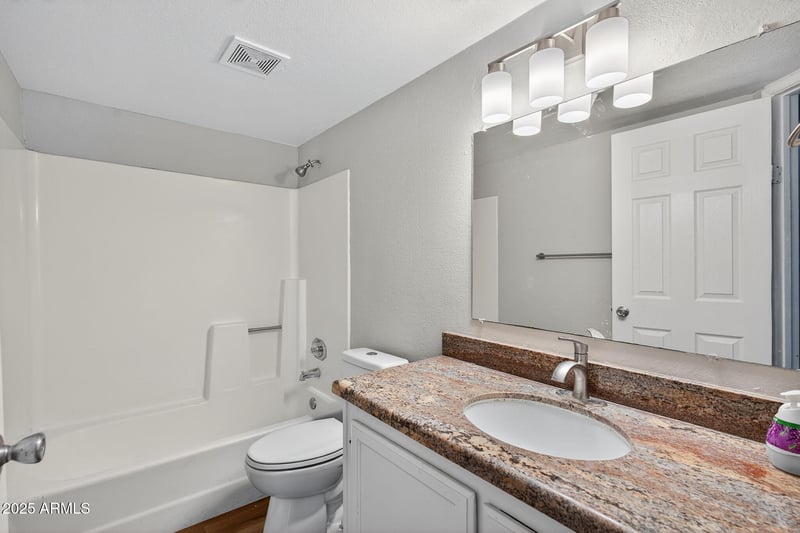 21622 23rd Ave #B 304, Phoenix, AZ 85027