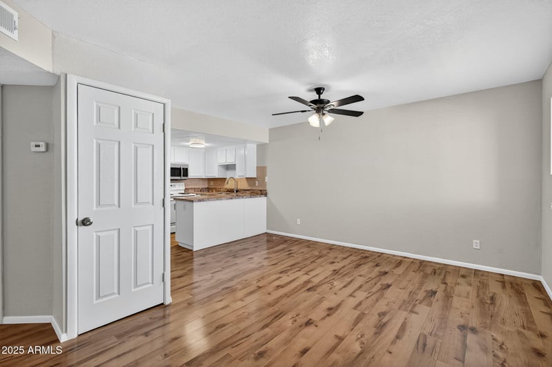 21622 23rd Ave #B 304, Phoenix, AZ 85027