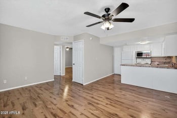 21622 23rd Ave #B 304, Phoenix, AZ 85027