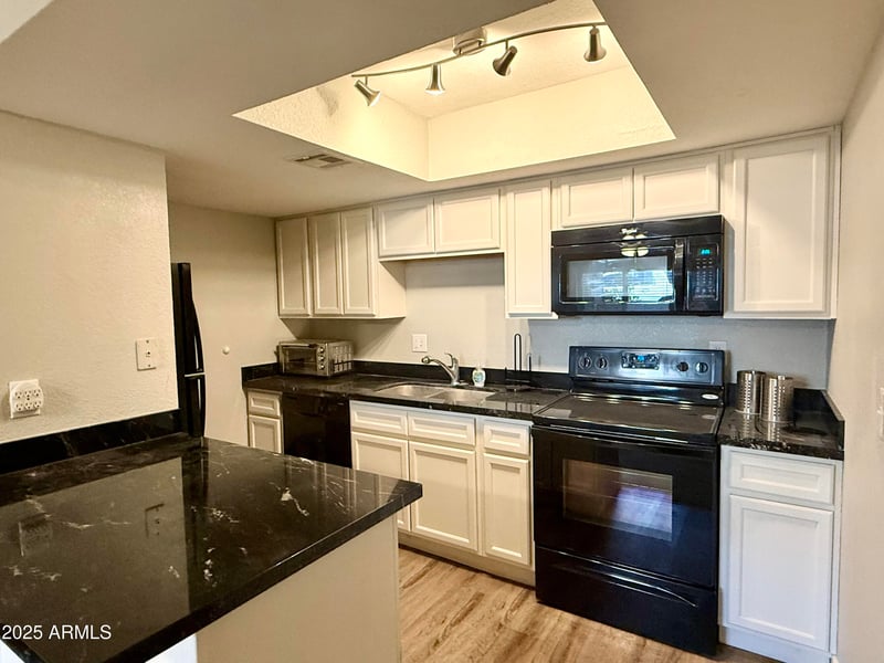 21622 23rd Ave #B102, Phoenix, AZ 85027