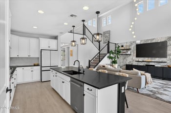 21627 59th Way, Phoenix, AZ 85054