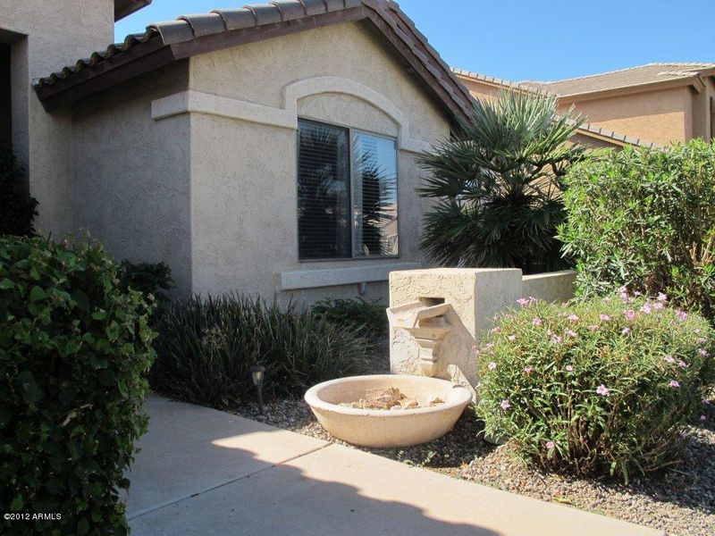 2163 E Knoll St, Mesa, AZ 85213