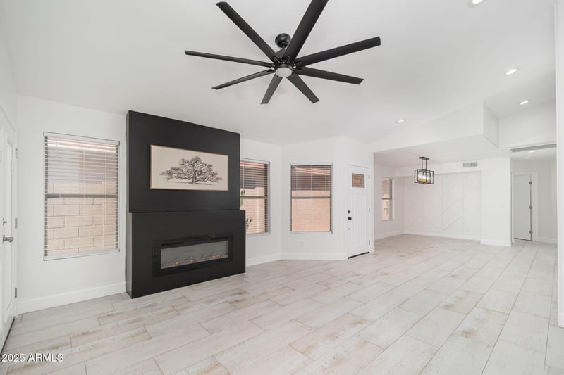 21632 48th St, Phoenix, AZ 85054