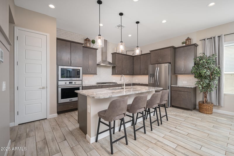 21635 102nd Ave, Peoria, AZ 85382