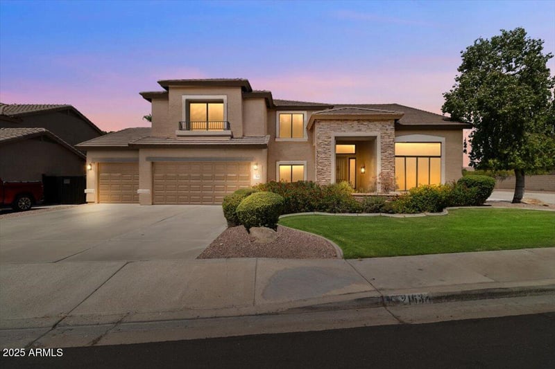 21638 85th Ave, Peoria, AZ 85382