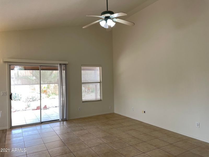 2164 S Edgewater Cir, Mesa, AZ 85209