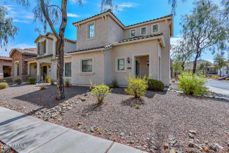 2164 W Barwick Dr, Phoenix, AZ 85085