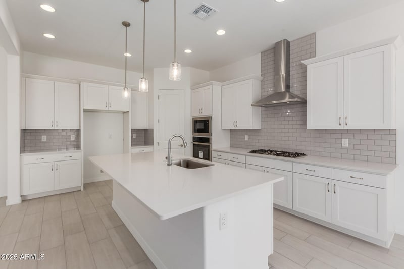 21640 Roundup Way, Queen Creek, AZ 85142
