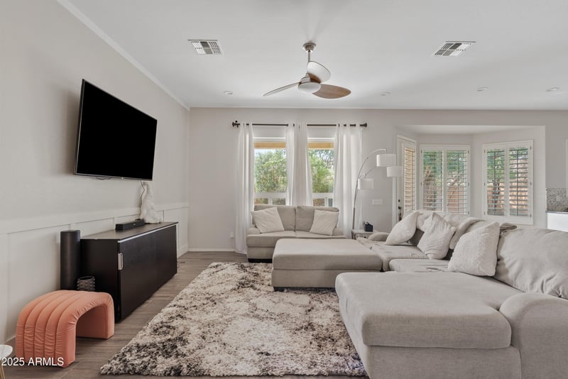 2165 Crescent Pl, Chandler, AZ 85249