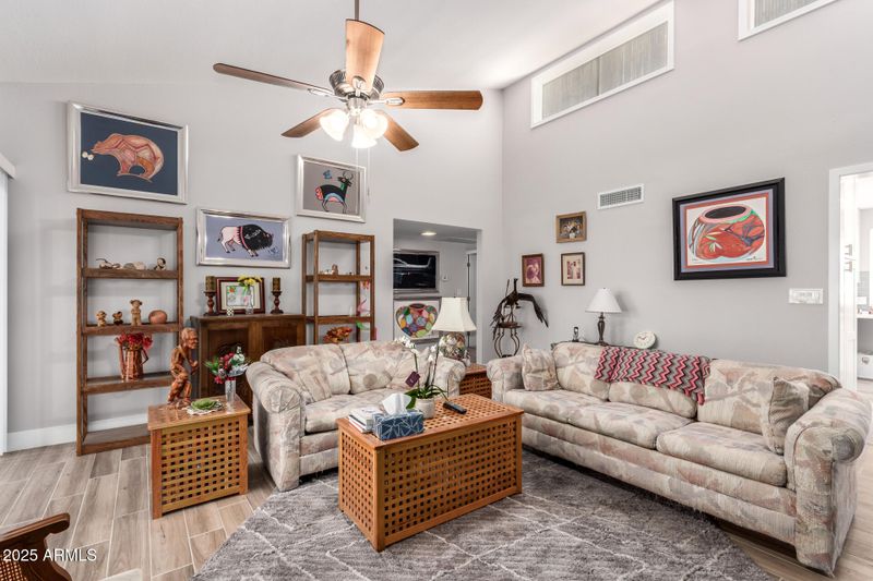 2165 E University Dr #211, Mesa, AZ 85213