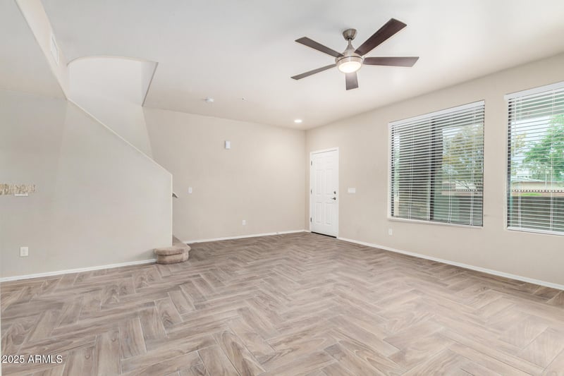 21655 36th Ave #106, Glendale, AZ 85308