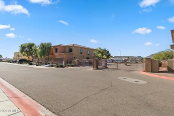 21655 36th Ave #106, Glendale, AZ 85308