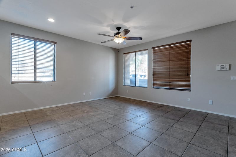 21655 36th Ave #134, Glendale, AZ 85308