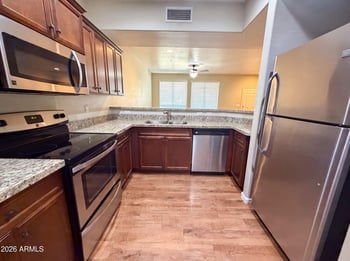 21655 N 36th Ave #103, Glendale, AZ 85308