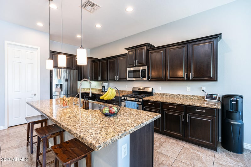 2168 Indian Wells Dr, Gilbert, AZ 85298