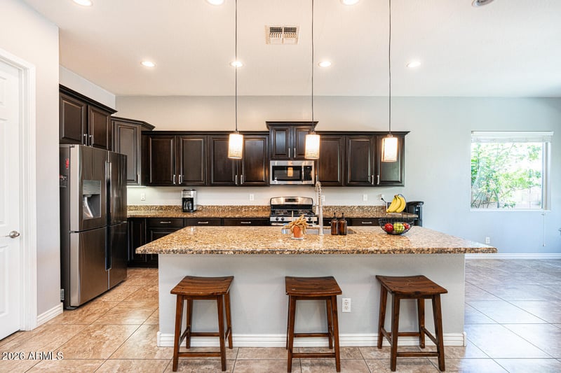 2168 Indian Wells Dr, Gilbert, AZ 85298