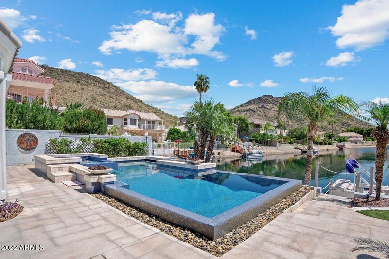 21681 N 53rd Dr, Glendale, AZ 85308