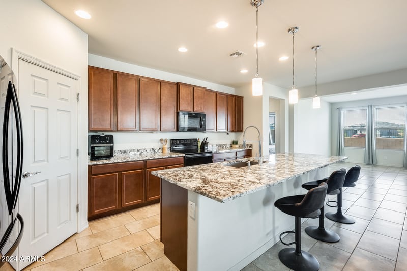 21686 259th Dr, Buckeye, AZ 85396