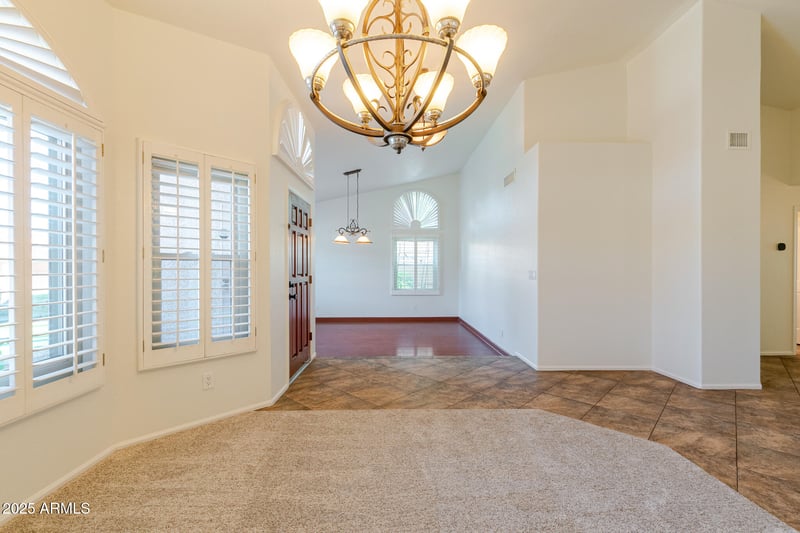 217 Knox Rd, Tempe, AZ 85284
