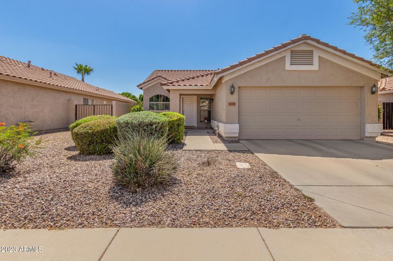 2170 S Comanche Dr, Chandler, AZ 85286