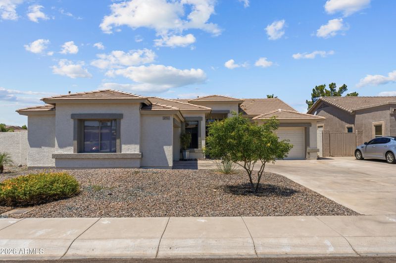 21702 N 67th Ln, Glendale, AZ 85308