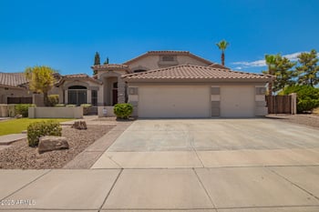 21708 70th Dr, Glendale, AZ 85308