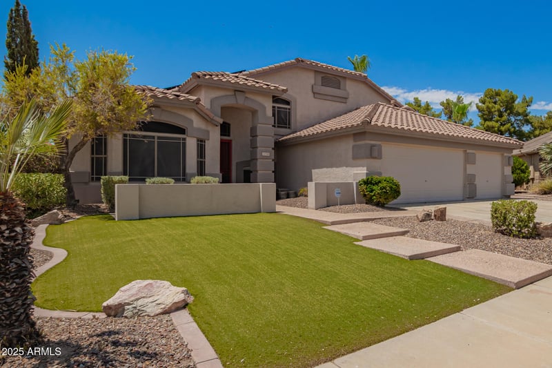 21708 70th Dr, Glendale, AZ 85308