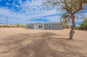 2171 Valley Dr, Apache Junction, AZ 85120