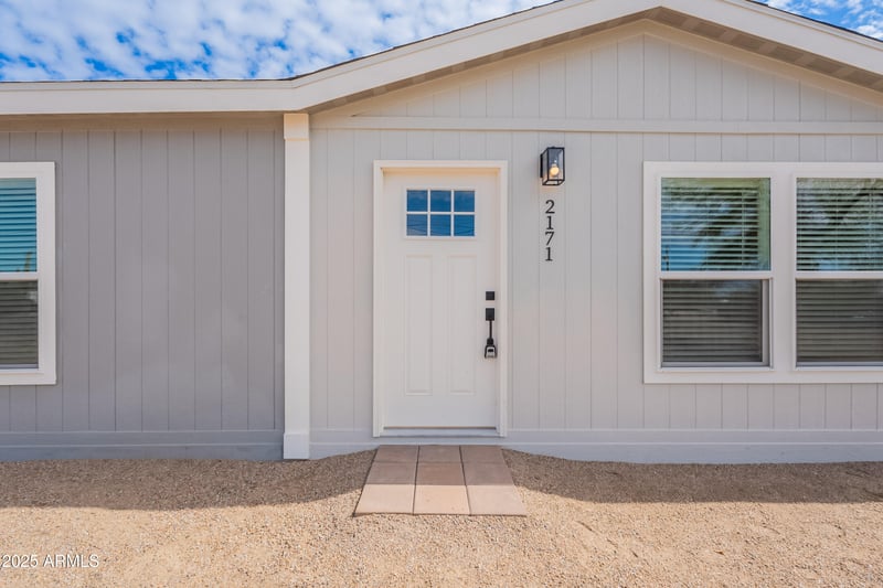 2171 Valley Dr, Apache Junction, AZ 85120