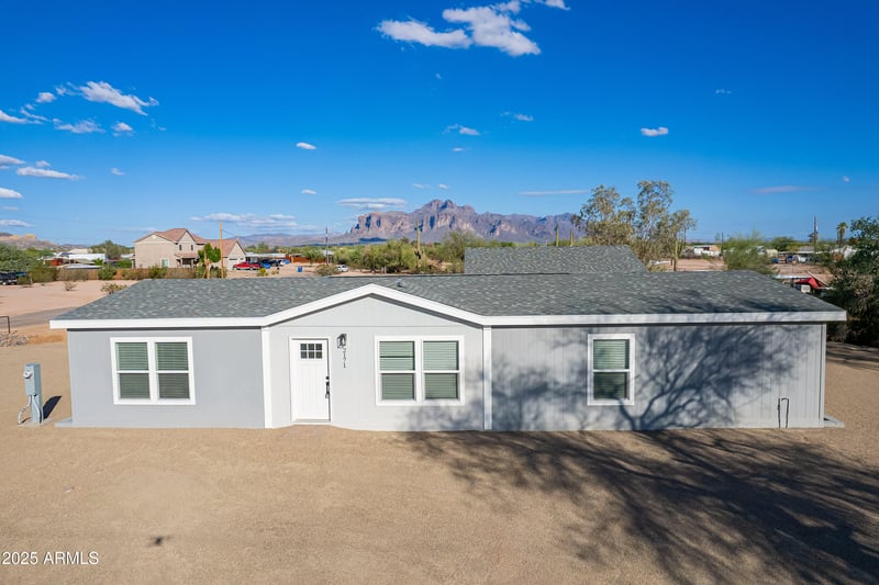 2171 Valley Dr, Apache Junction, AZ 85120