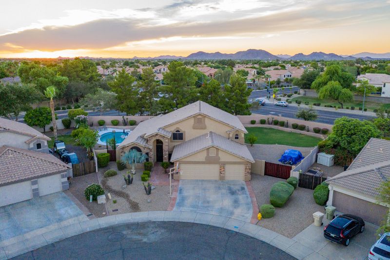 21714 N 70th Dr, Glendale, AZ 85308