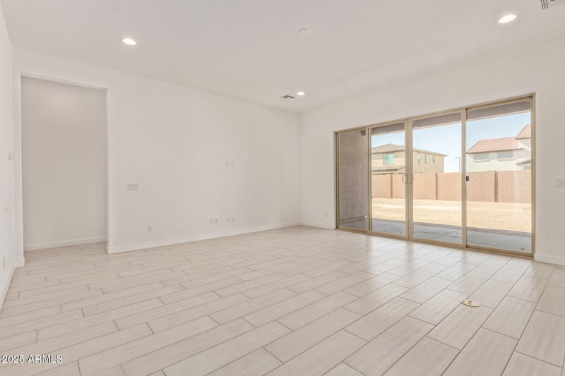 21714 Saddle Way, Queen Creek, AZ 85142